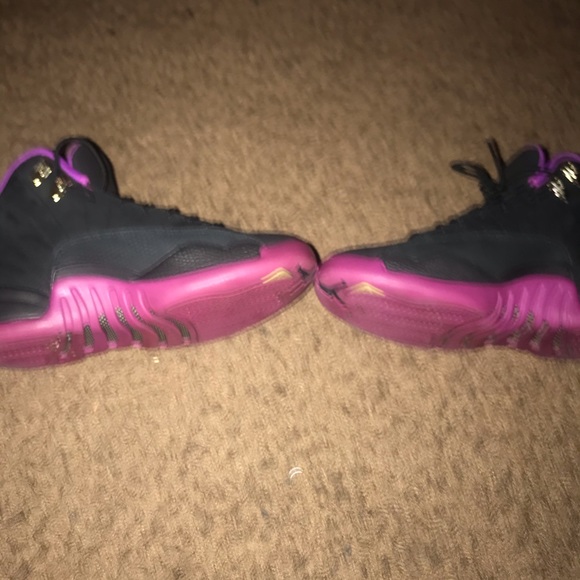 Jordan 12 Retro Hyper Violet - Picture 4 of 7